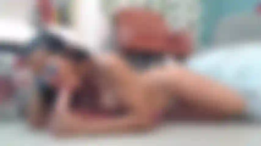 Brinquedo novo! O que você sente quando eu chupo seu pau assim?