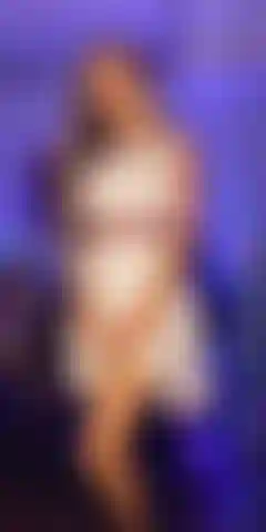 Anita dark's hot christmas fun - buceta e pés.