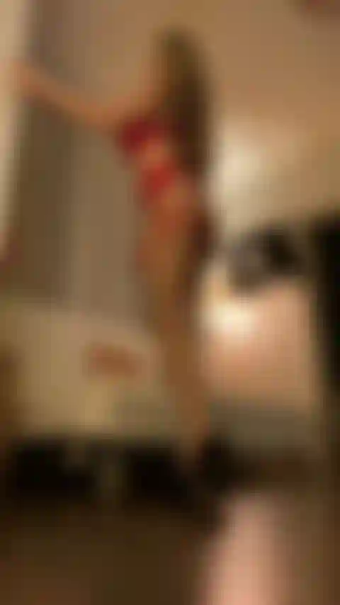 Pornstar anita dark - lingerie vermelha - striptease & pussy play.