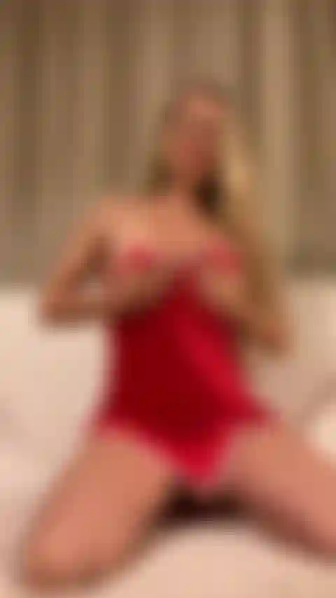 Anita dark's red nighty & pussy foda.