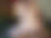 Dildo cavalgando sobre espelho.