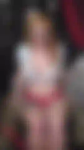 6 % battery, can I cum before my phone gives up...Horny after camming and wanted to make a video for you, but I only had 6% battery! I wonder if I can cum before the phone turns off? I always love to rise to a challenge...