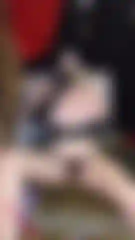 A posh and oily solo play session with a countdown to cum together...
She covers herself in oil and plays with her toys, thinking about you stroking it for her. There's a 10 second countdown at the end so we can cum together, make sure you're a good boy and wait...