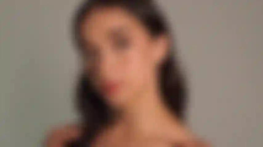 Me sinto tão sexy e excitada, você quer me experimentar?