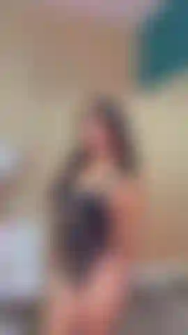 Deixe sua imaginação voar e me faça sua, quero ser escrava dos seus desejos.