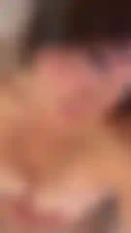 E adoro meus peitos enormes.