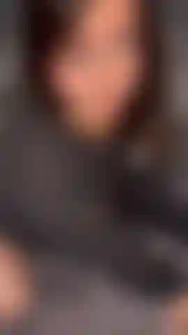 Calcinha roxa, bunda linda.