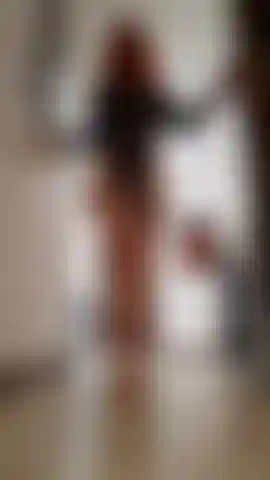 Me faça esguichar (flexível, asmr e striptease).