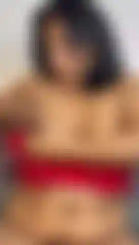 E gosto de usar meus prendedores de mamilo.