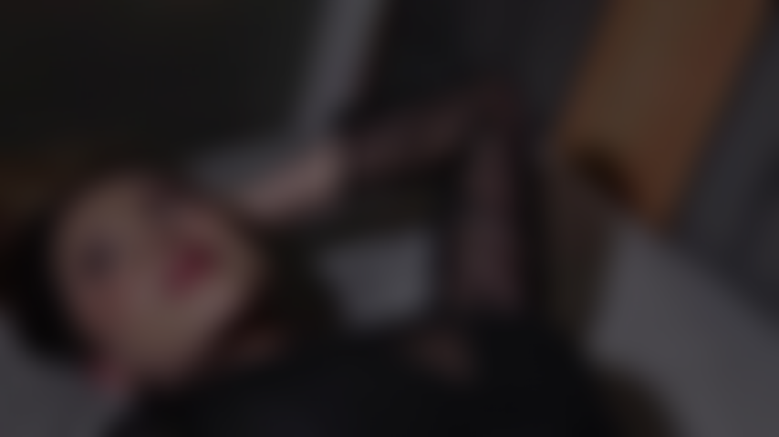 Entre no meu quarto e faça-me sua.