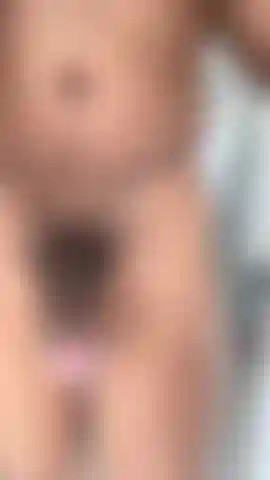 Andando duro como pedra + acariciando.