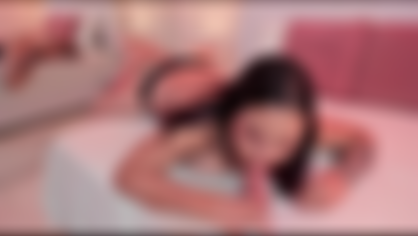 Faço você gozar na minha língua, suave ou forte, você escolhe.