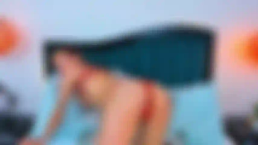 Estou tão excitada que não me importo com nada... Só quero que você me preencha.