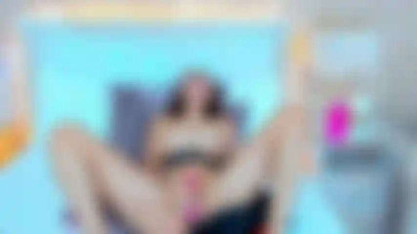 Meu vibrador faz uma explosão com minha bucetinha.