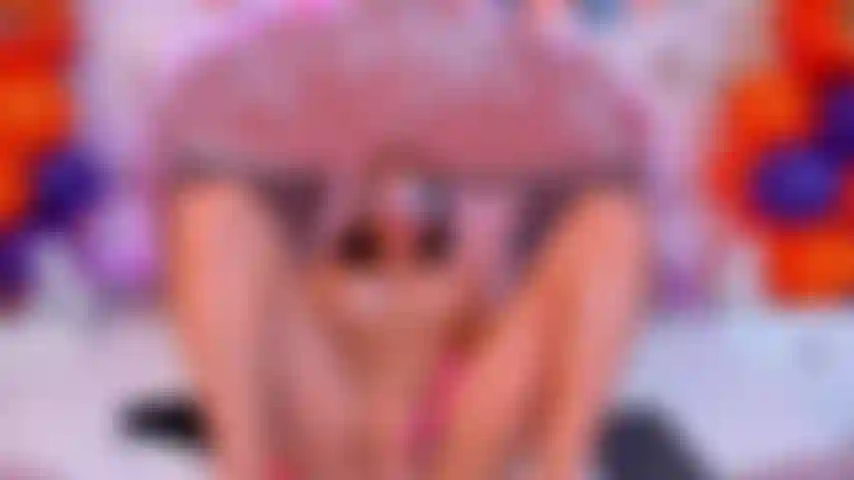 Meu vibrador e minha buceta sendo um só.