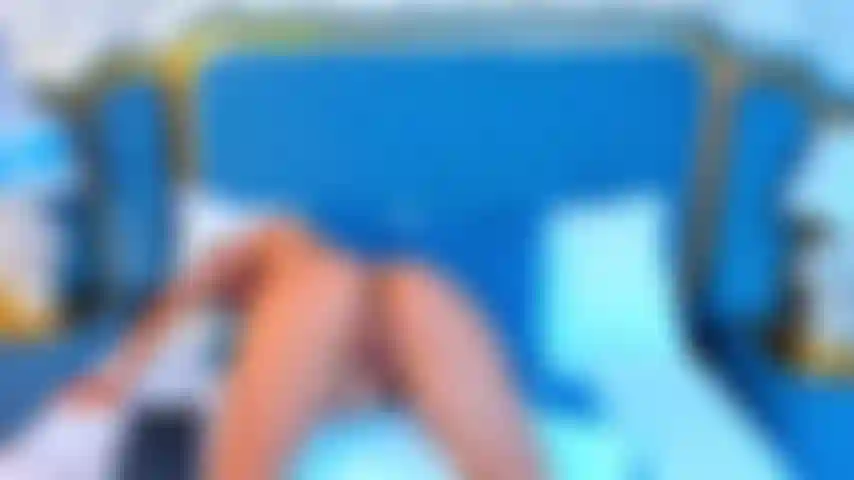 Minha bucetinha rosada dançando ao ritmo dos meus gemidos.