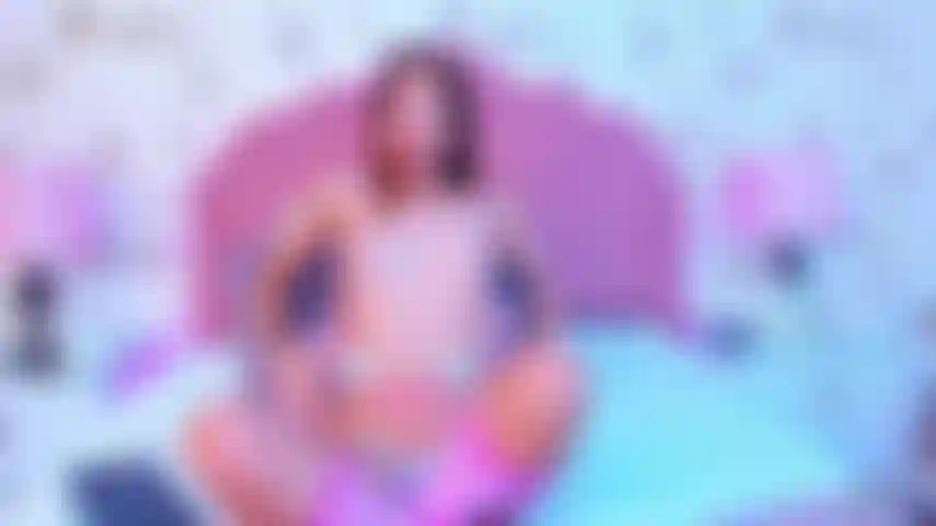 Fodo seu pau e anseio que você derrame seu esperma na minha cara.