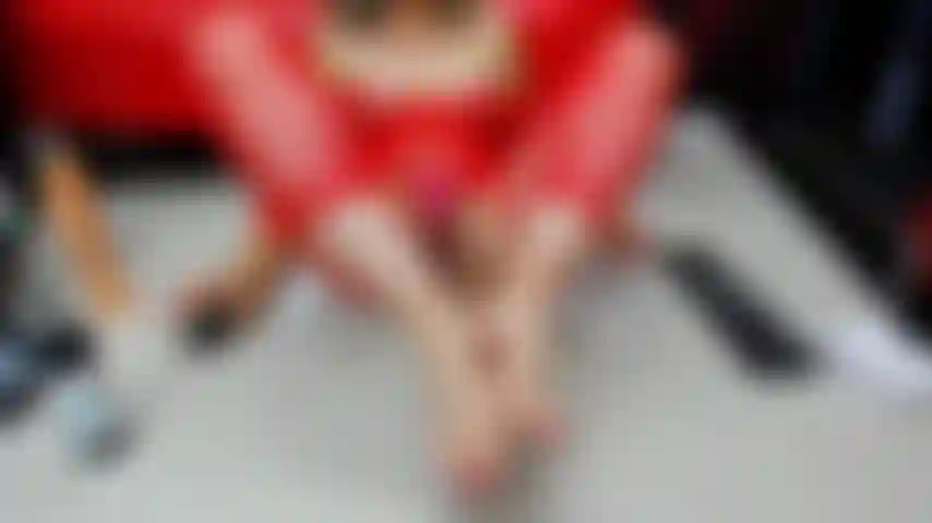 MASTURBATION WHIT DILDO AND FEET + WET BLOWJOB