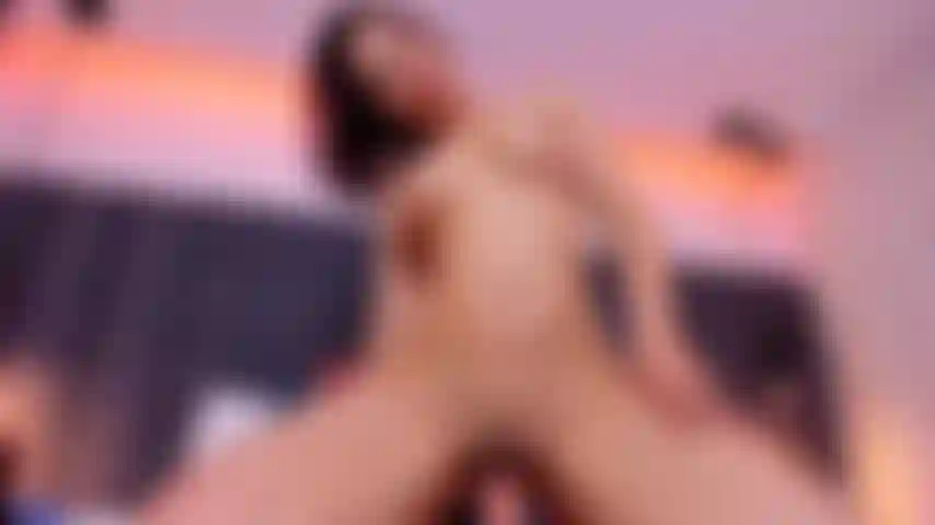 Gozada na boca e cavalgando.