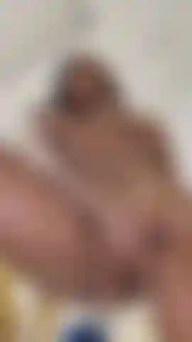 Toco com meus dedos.