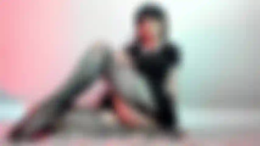 Quarta-feira adams galo colorido strapon.