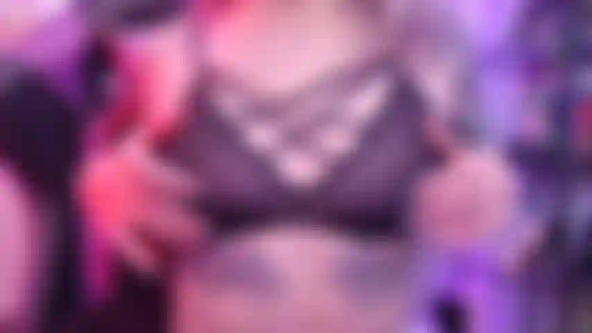 Loser negou meus seios perfeitos.