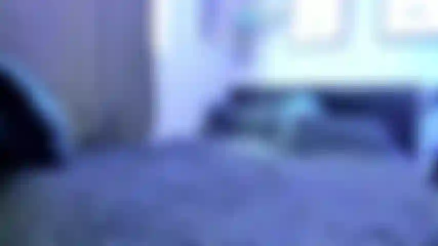 Bunda quicando, rebolando, adorando.