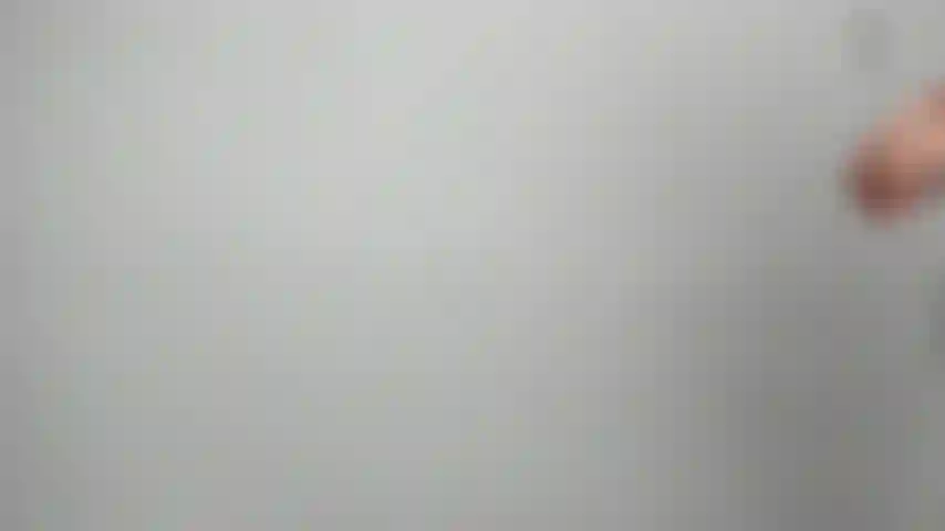 Masturbe-se com meu vestido rosa de pvc.