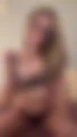 Que brinca com dildo