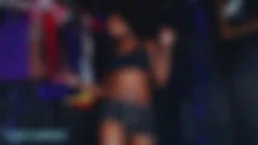 Experimentando os babydolls, chemises e camisolas da minha victoria's secret. Todos os 7 são algum sabor de renda e/ou malha. Inédita, falando muito o tempo todo. Só eu curtindo minha lingerie.