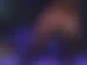 Com uma raquete e um brinquedo anal, me dou uma dose do meu próprio remédio cruel. Porque eu sou uma cadela sádica malvada ultimamente. Aqui está um retrocesso de como eu era masoquista quando era 'black betty'.