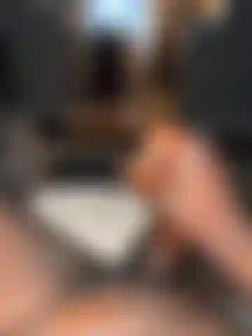 MORNING STROKE WITH CUMSHOT