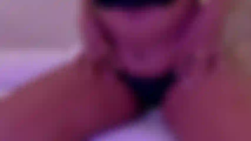 I'll be your ebonny with big tits and a very juicy ass, why don't you come and fuck me?