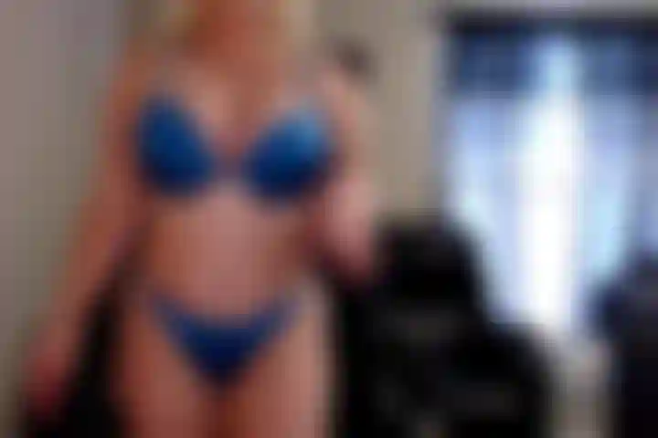 Destruidora de casas, foda-se.