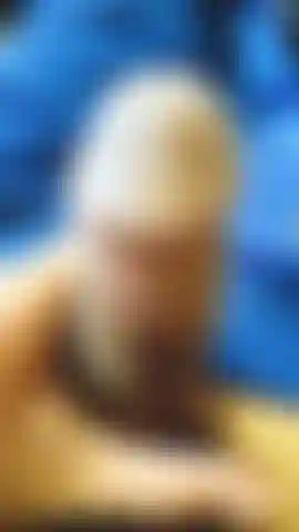 Completamente duro meu pau sem controle, eu me masturbo para controlar isso.Você vai gostar de ver meu pau desi duro.