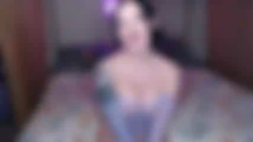 Adoração de vibrador bbc com tratamento facial!