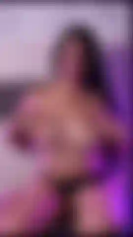 Dê uma surra nesse twerk.