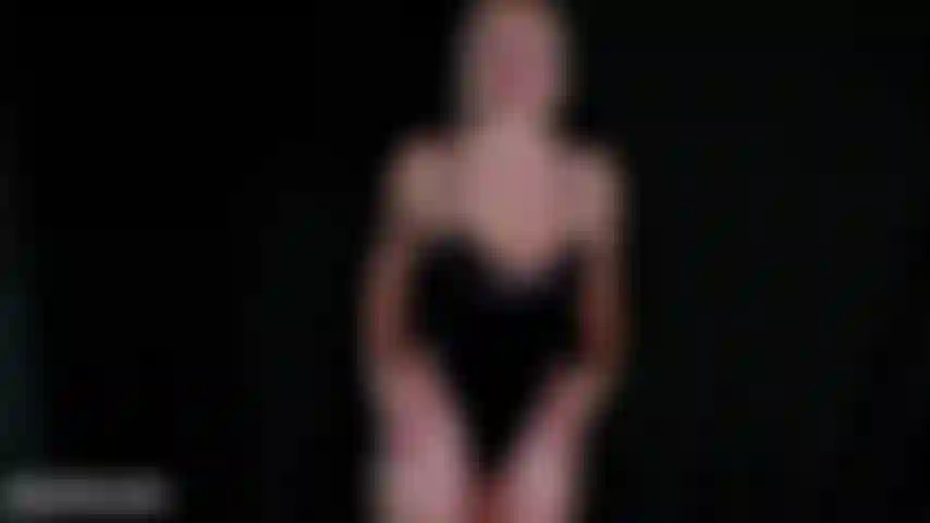 Dominação sensual.