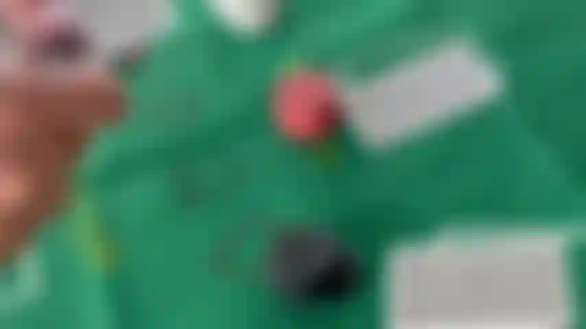 Sessão de strip poker picante.