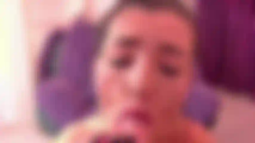 O bj da bella é o melhor! A boca dela no seu pau duro....