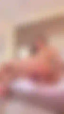 Adoro quando sinto seu pau grande no meu ânus, baby, eu sei o quanto você gosta de foder meu ânus, adoro quando você goza nele.