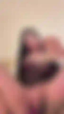 Minha buceta está excitada agora.