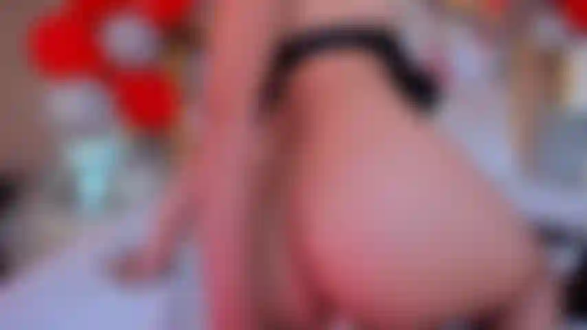 Adoro quando você me fode com força no cuzinho.