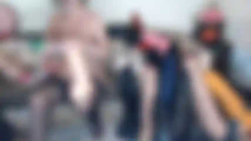 Passeio difícil, boca aberta.