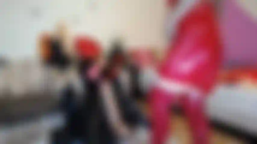 Vermelha sexy e com tesão.