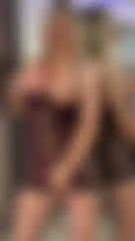 Horny milf ready to fuck her holes for you