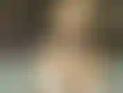 Contando a você minhas primeiras e favoritas experiências em pornografia com enormes paus negros enquanto eu humilho seu pequeno pau de camarão.