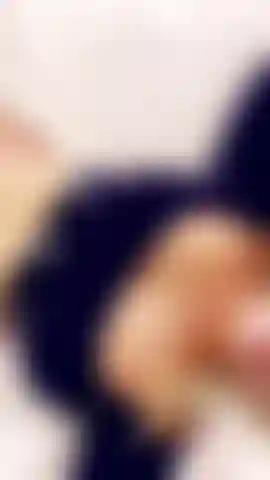 Casual na minha cama, piscando bem e bem ...