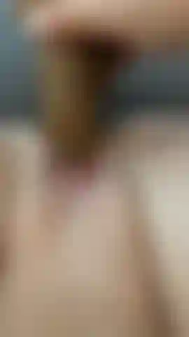 30 Segundos da minha doce buceta molhada com vibrador (gemendo).