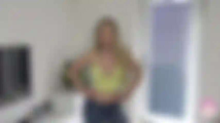 Madrasta chantageada, creampie anal.